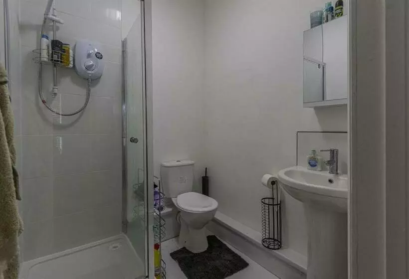 پانسیون Millennium Stadium Guest House