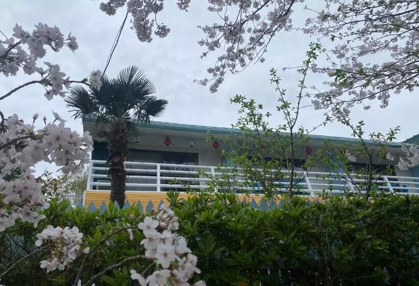 旅館 Hanamizuki Onsen Resort