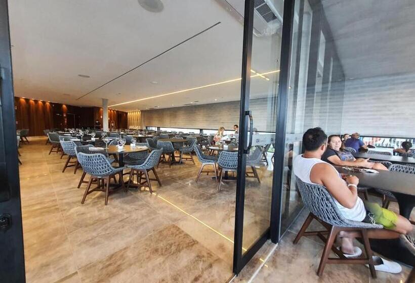 Salinas Premium Resort Cobertura Vista Mar