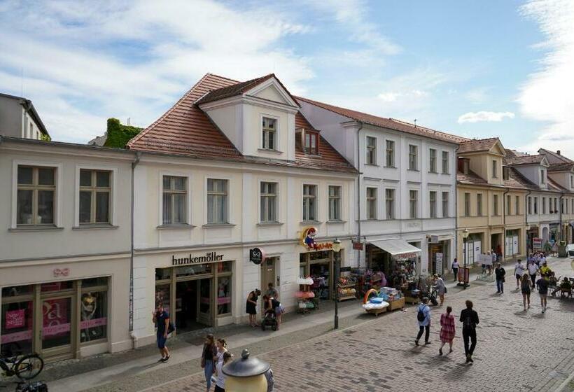 فندق صغير Cafe Alice & Pension Gmbh