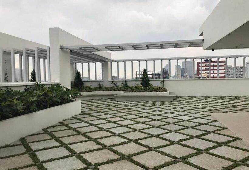 호스텔 R Holistay Vista Heights Legarda Near Ceu San Beda