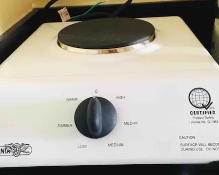 호스텔 R Holistay Vista Heights Legarda Near Ceu San Beda