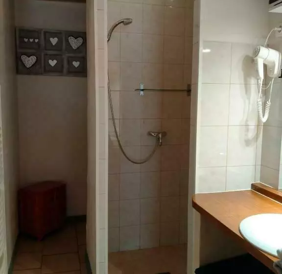 Aamiaismajoitus (B&B) Au Coeur Du Caylar