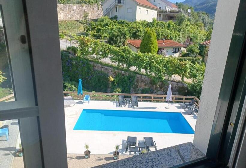 צימר Waterfalls Gerês Al