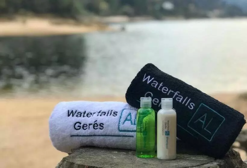 ベッドアンドブレックファースト Waterfalls Gerês Al