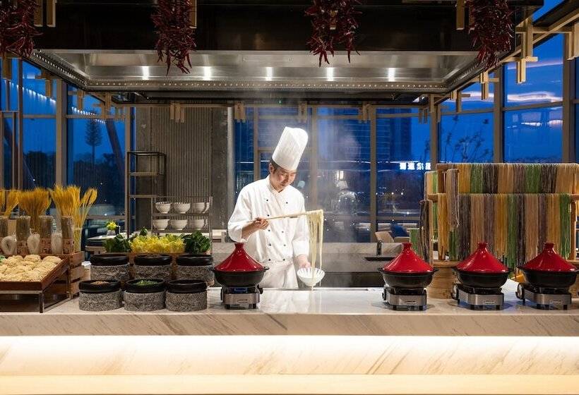 Hotel Hualuxe Yibin, An Ihg