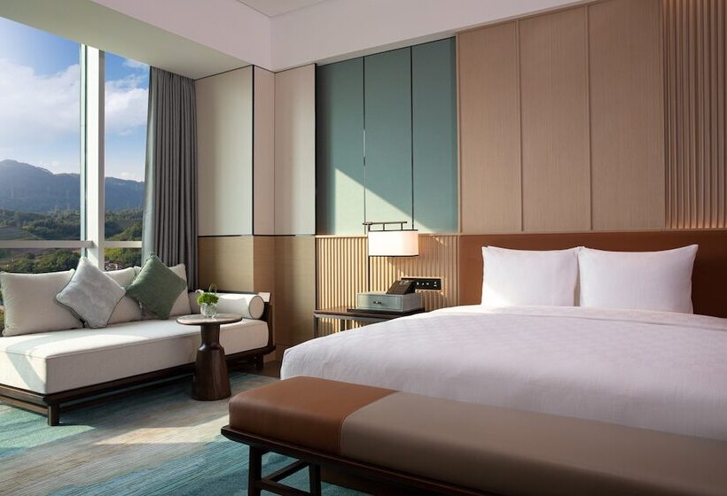 Hotel Hualuxe Yibin, An Ihg