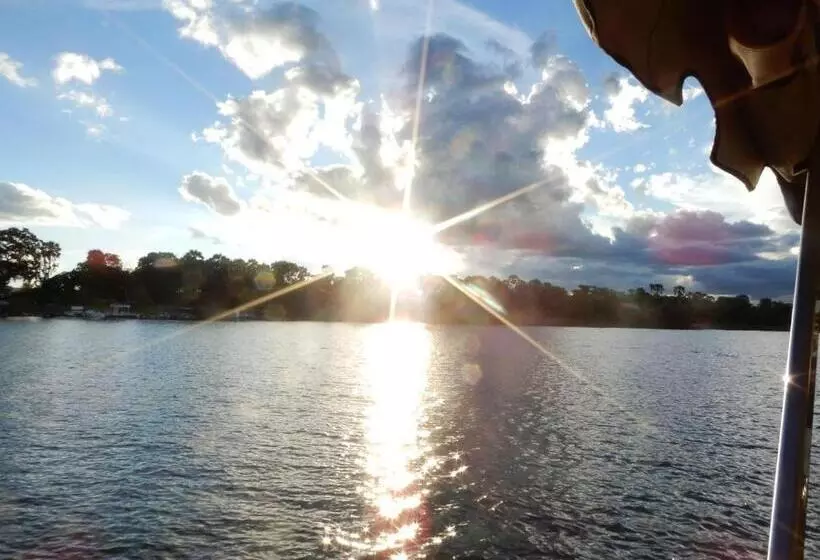 モーテル Eildon Parkview Motor Inn Room 12