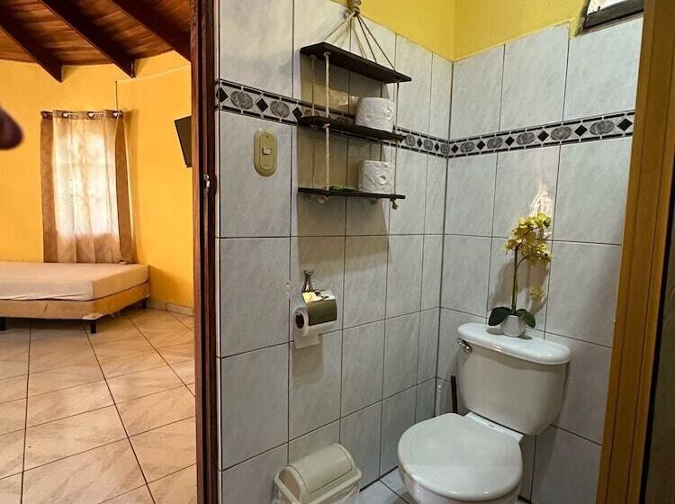 تختخواب و صبحانه Hospedaje Colibri