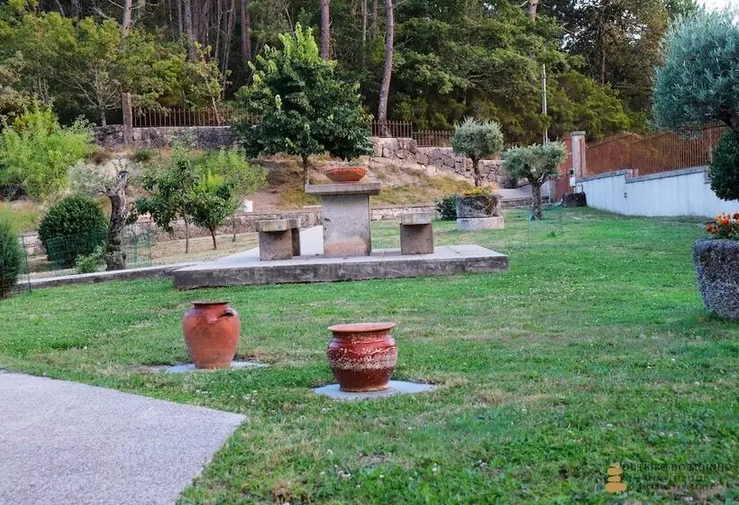 Aamiaismajoitus (B&B) Outeiro Do Moinho