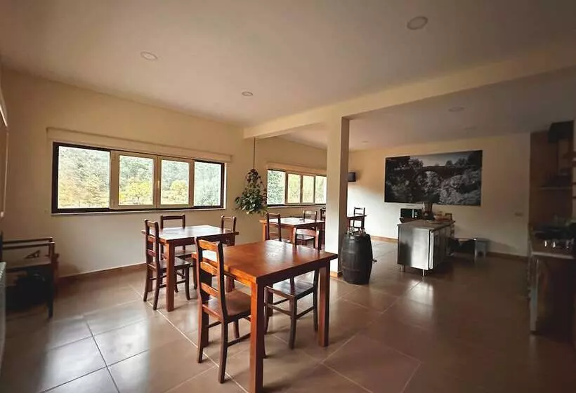 Aamiaismajoitus (B&B) Outeiro Do Moinho