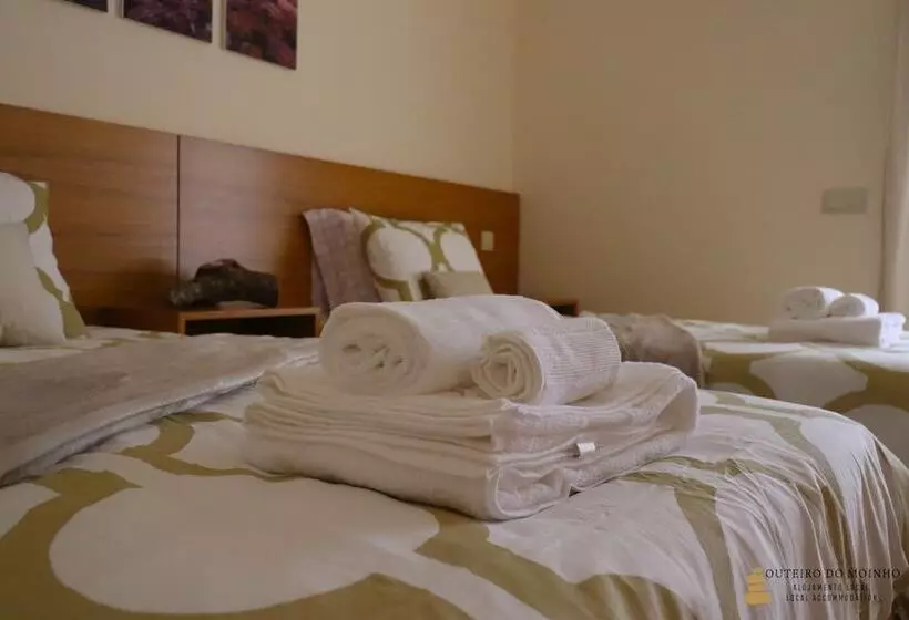 Aamiaismajoitus (B&B) Outeiro Do Moinho