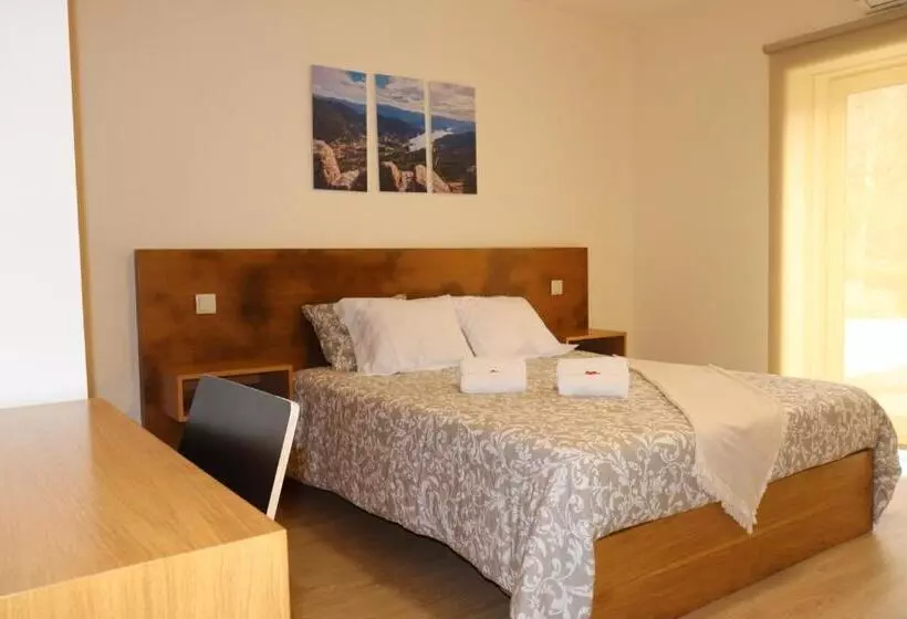 Aamiaismajoitus (B&B) Outeiro Do Moinho