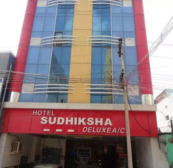 ホテル Sudhiksha Deluxe