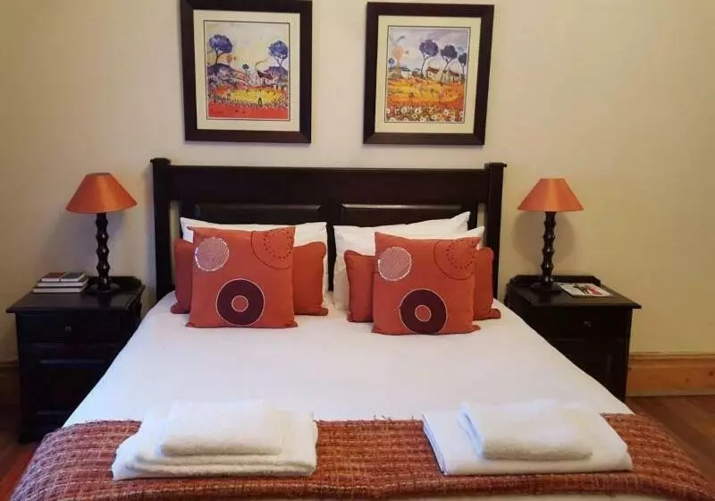 پانسیون Lali S Guest House