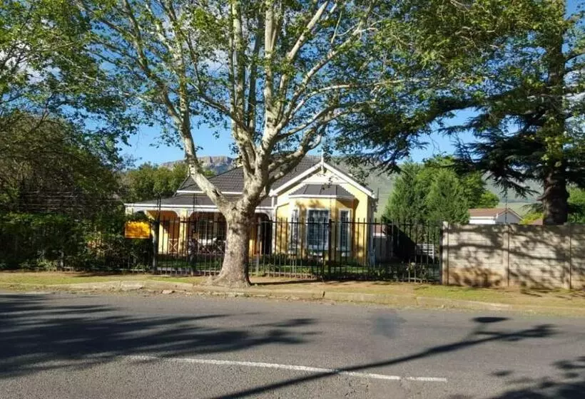 پانسیون Lali S Guest House
