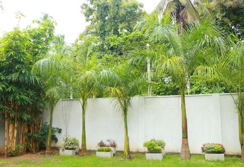 Pension (Hôtel basse catégorie) Venus Heaven Luxurious Villa