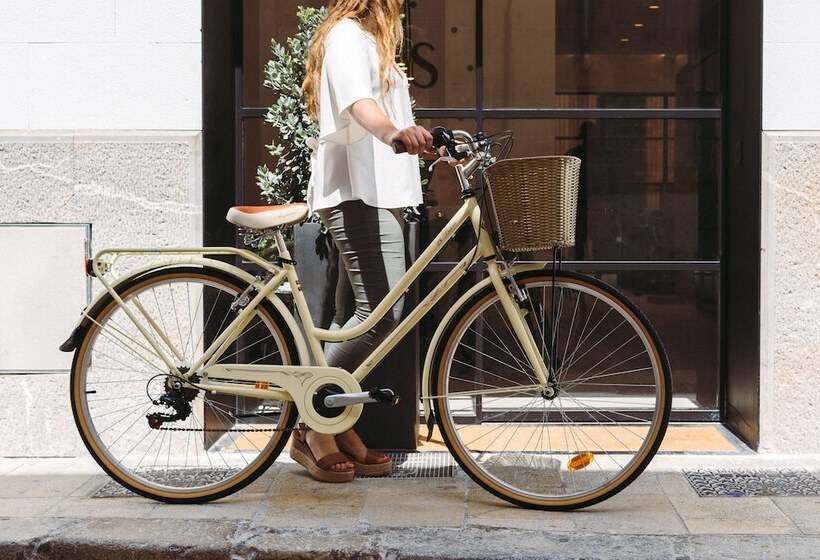 Boutique Hotel Petit Montisión