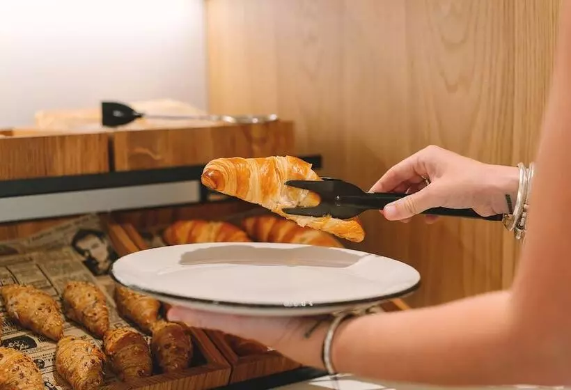 Boutique Hotel Petit Montisión