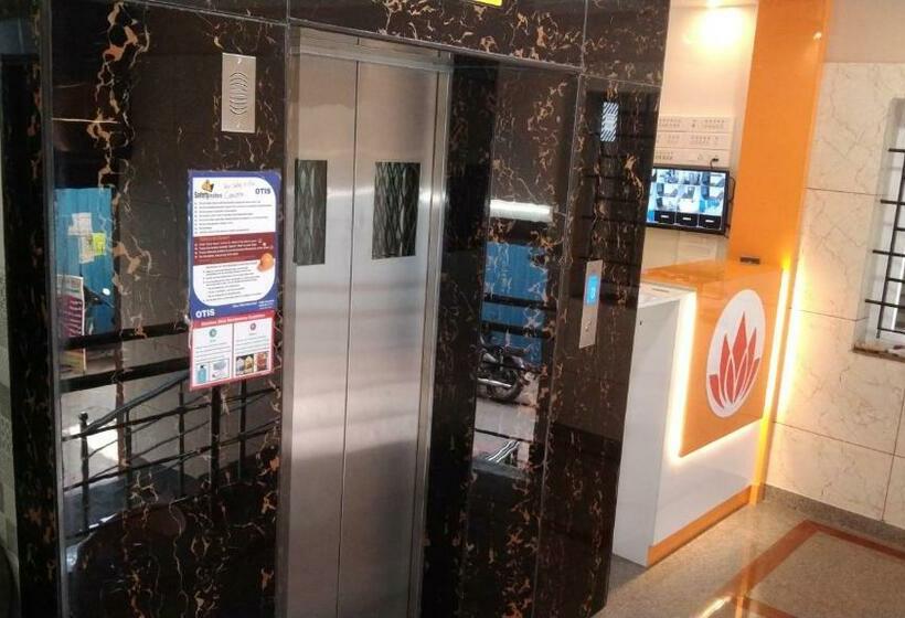 Отель Grand Stay