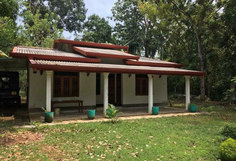 پانسیون Dilee Homestay Udawalawe
