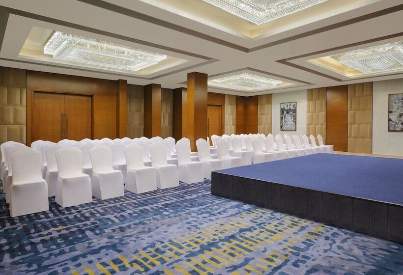 בית מלון כפרי Fairfield By Marriott Goa Calangute