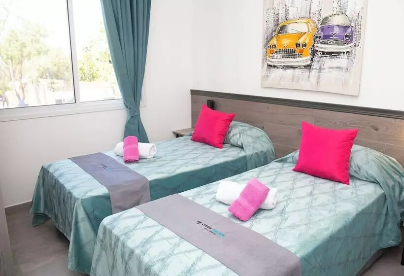 هتل Oasis Dream Holidays   La Petite France