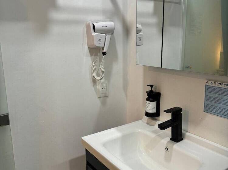 בית מלון כפרי Oasis Dream Holidays   La Petite France