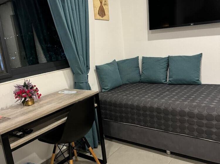 בית מלון כפרי Oasis Dream Holidays   La Petite France