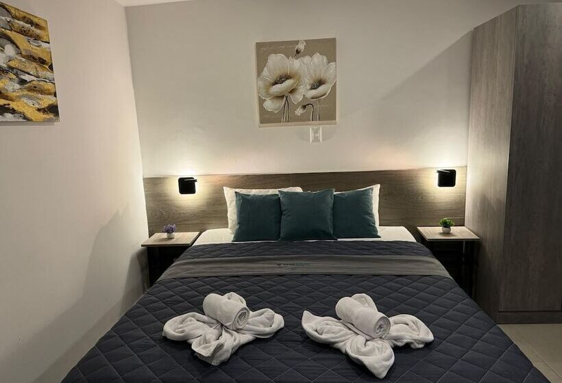 בית מלון כפרי Oasis Dream Holidays   La Petite France