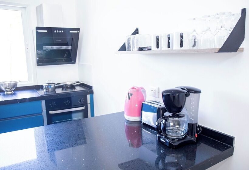 בית מלון כפרי Oasis Dream Holidays   La Petite France