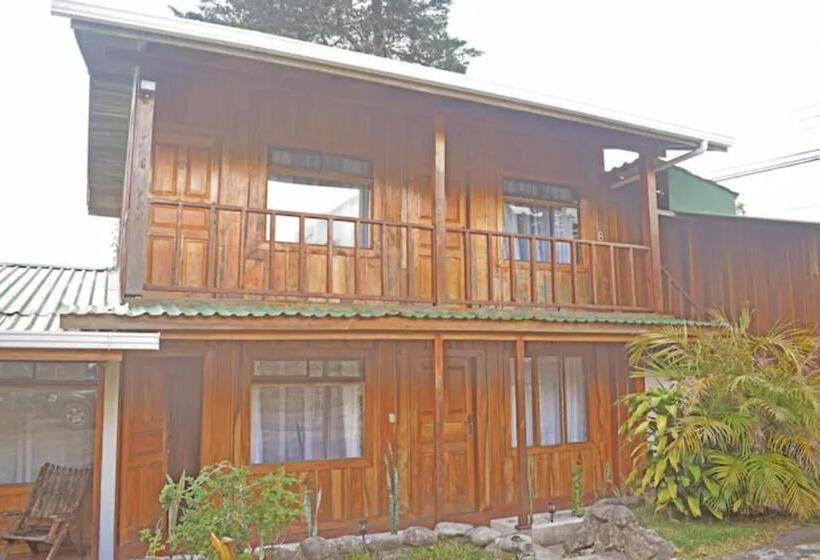 بنسيون Cowboy Hostel   Habitaciones Con Baño Privado