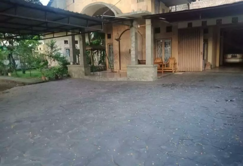 ペンション Guesthouse Rumah Gadang Lombok
