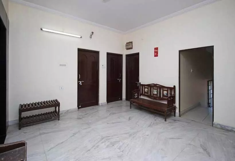 فندق Ajit Mansion