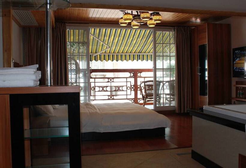 Szálloda Bamboo House Resort