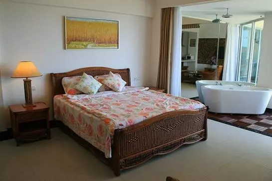 ホテル Blue Summer Inn Sanya Bay