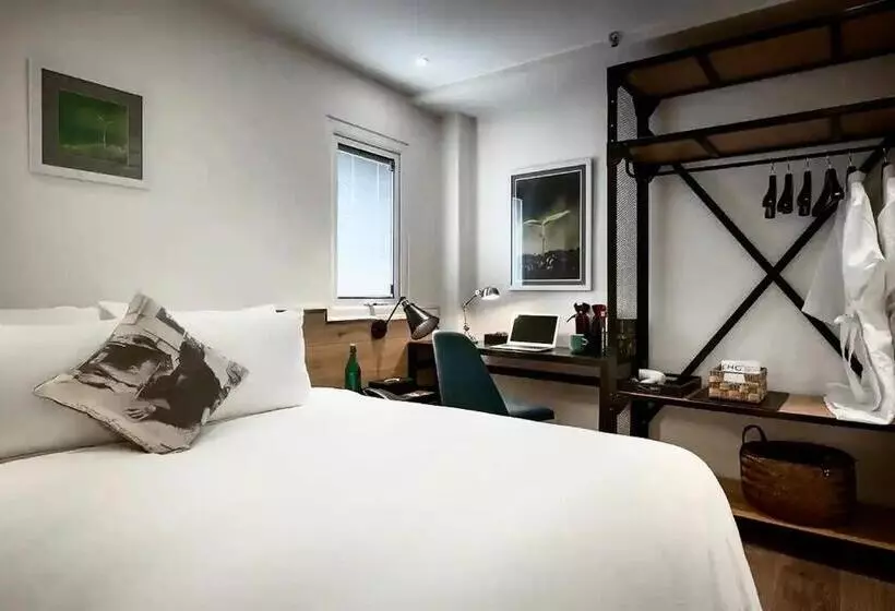 C Central Hotel đề Thám Bùi Viện Walking Street