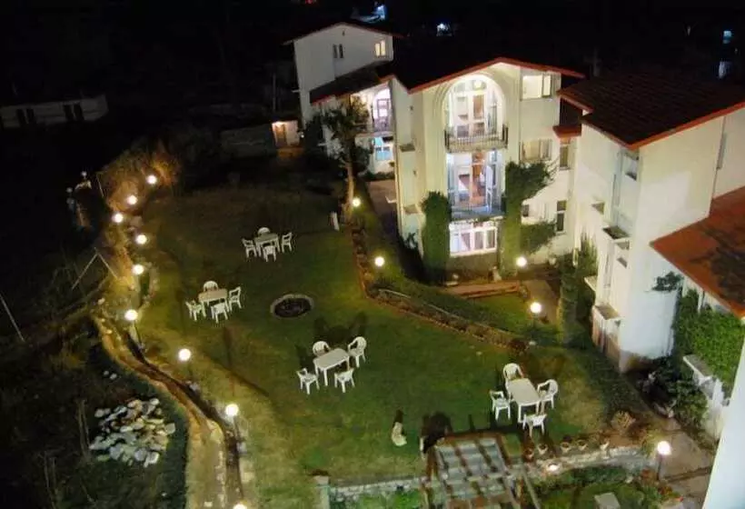 Hotel Pride De Vivendi Resort Manali