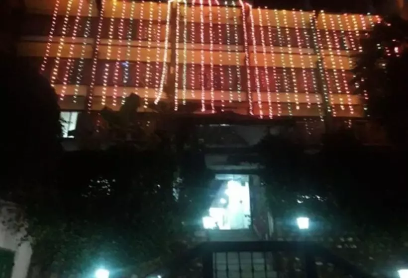 هتل Goroomgo Shambhu Darjeeling