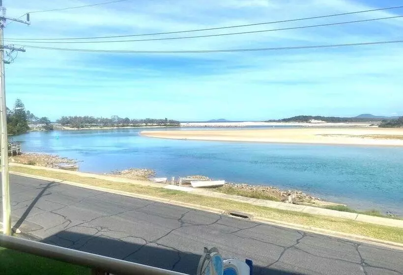 ホテル Marcel Towers Holiday Apartments