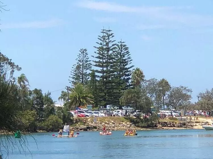 ホテル Marcel Towers Holiday Apartments