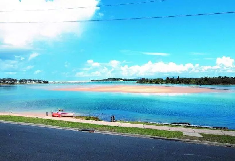 ホテル Marcel Towers Holiday Apartments