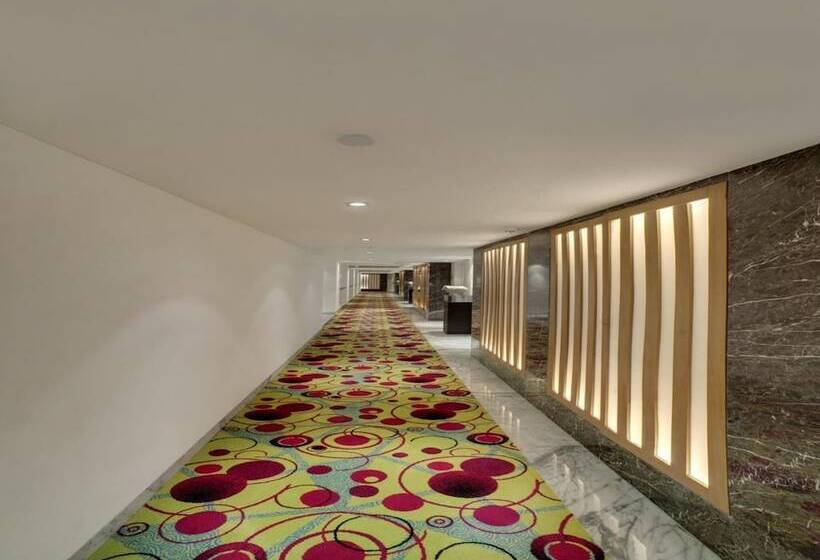 فندق Orange Megastructure Llp