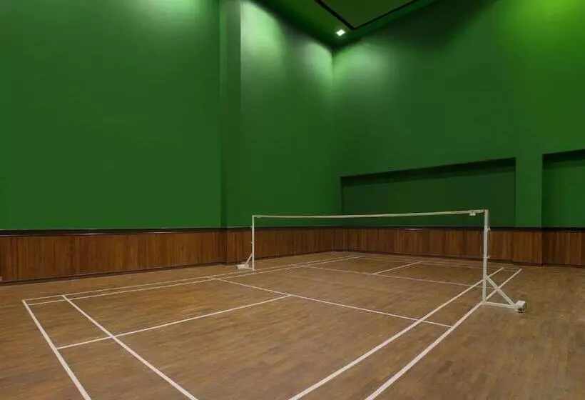 Hotel Orange Megastructure Llp