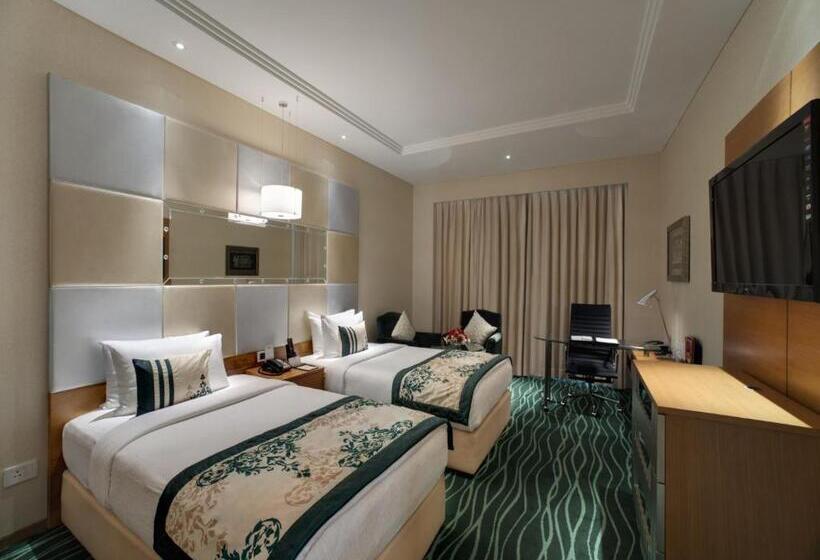 فندق Orange Megastructure Llp