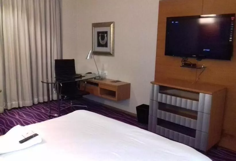 Hotel Orange Megastructure Llp