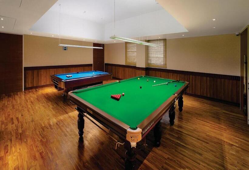 فندق Orange Megastructure Llp