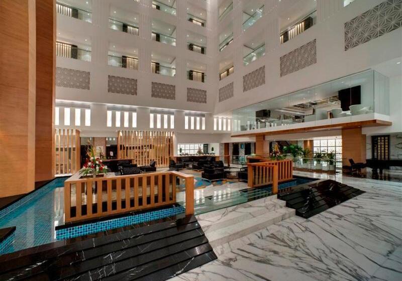 فندق Orange Megastructure Llp