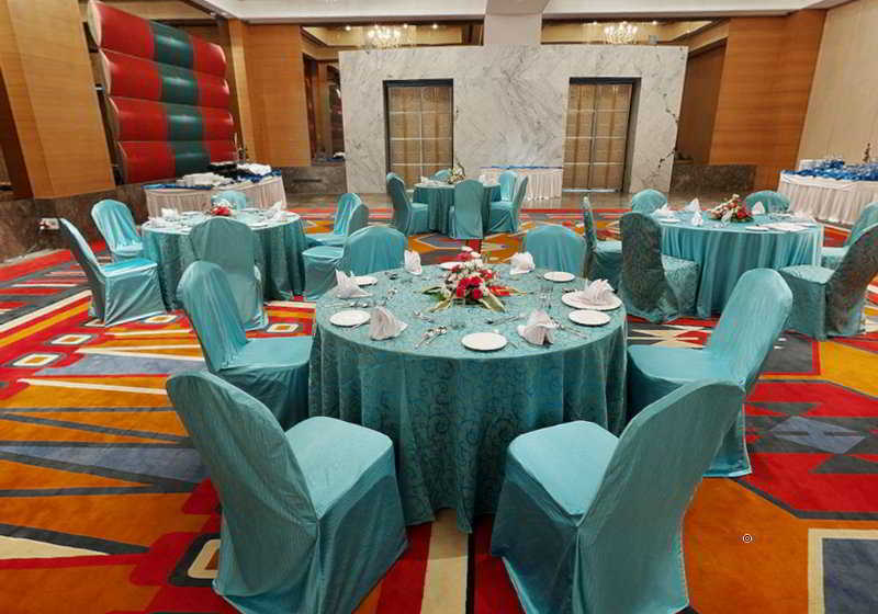 فندق Orange Megastructure Llp