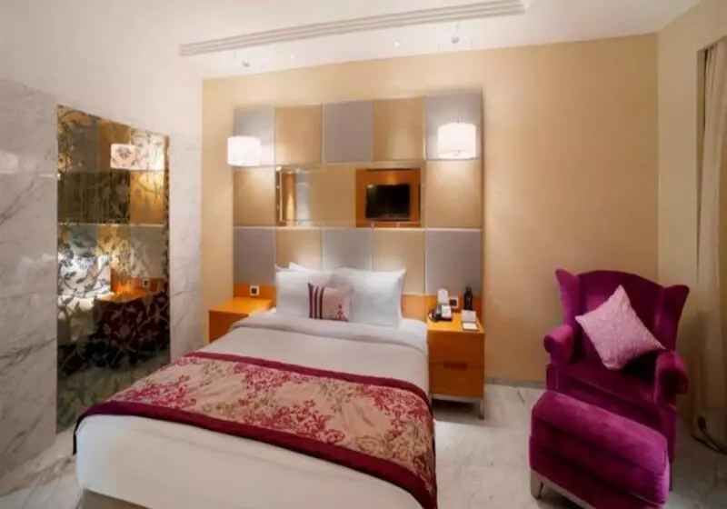 Hotel Orange Megastructure Llp